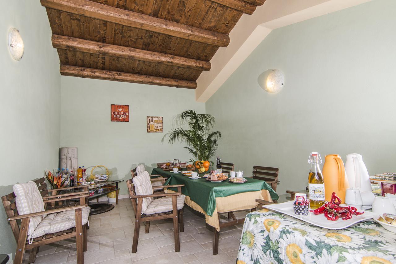 Bed and Breakfast Abbraccio Del Carrubo Шикли Экстерьер фото